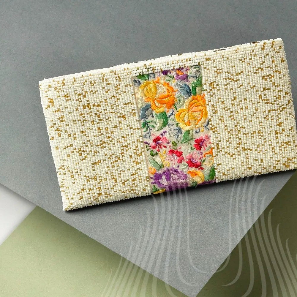 ̌Double Roses Vintage Kor with Flecked Cream Beads Pouch (SP5)