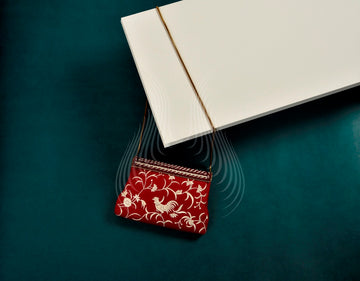 Red Allure Gara with Parsi Rooster (G20)