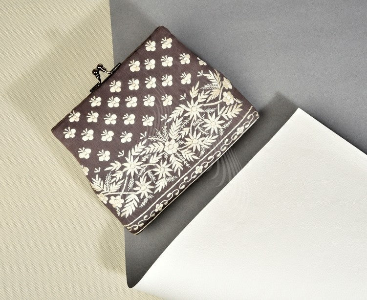 Grey Floral Allure Gara (G23)